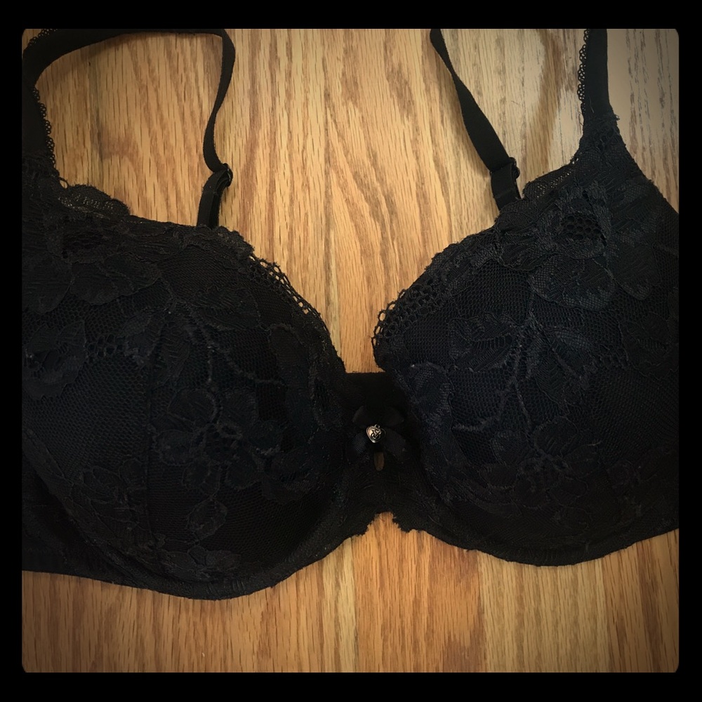 Victoria Secret Black Bra 38C Body by Victoria